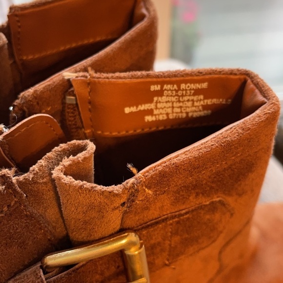 Brown Boot - Picture 3 of 6